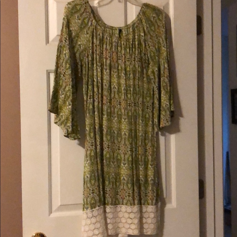 On/off shoulder green print dress